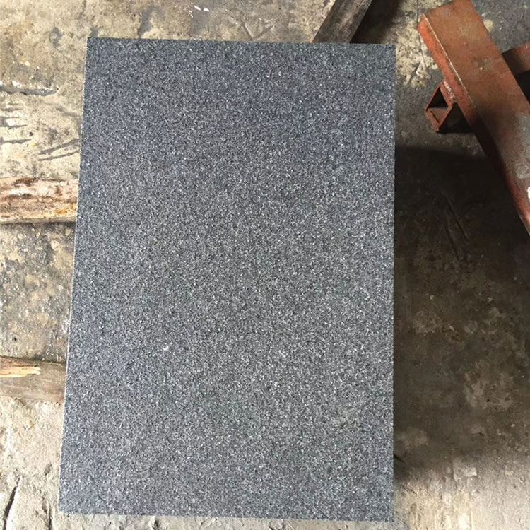 山东芝麻黑石材的正确使用方法是什么？